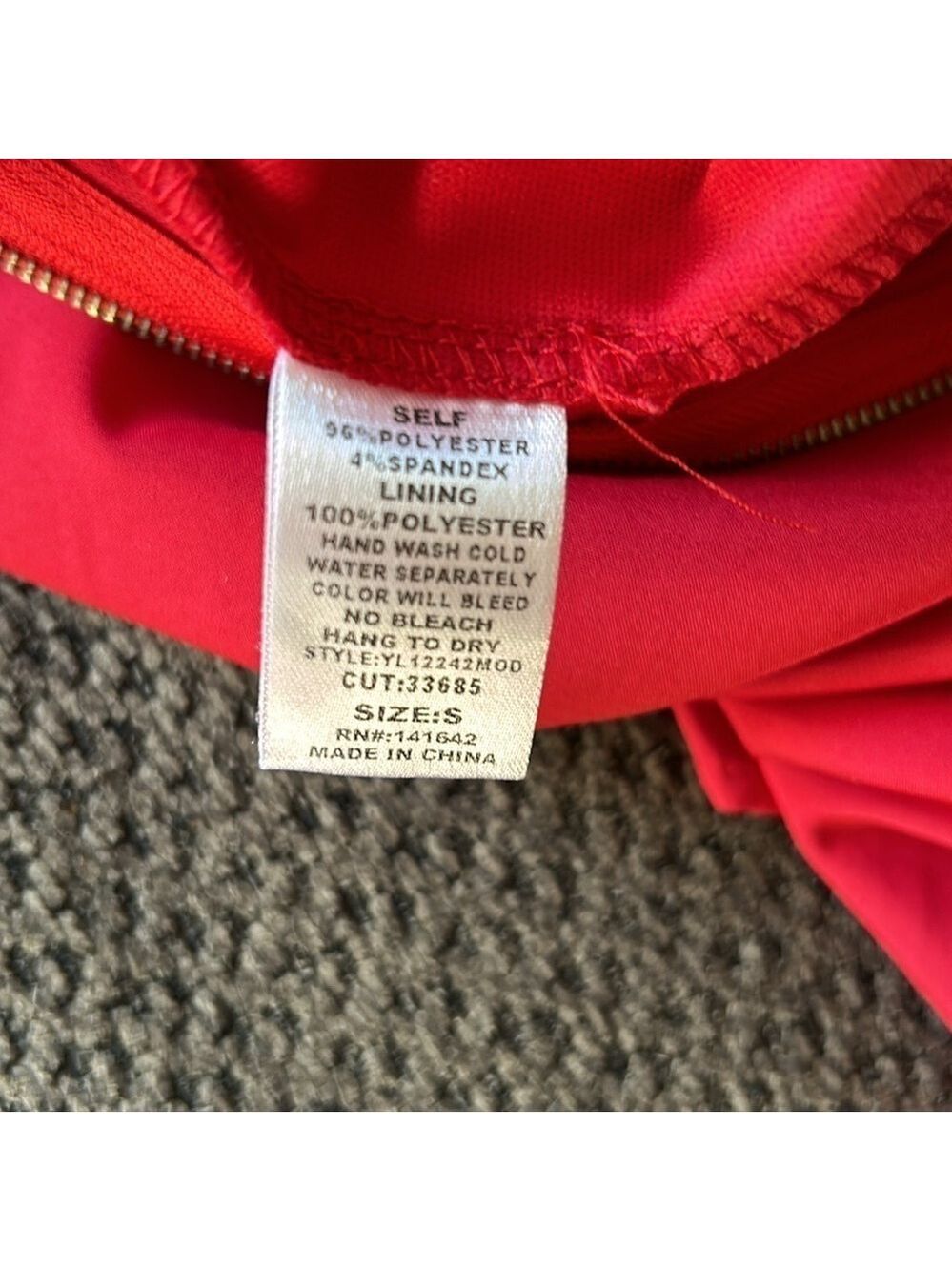 She and Sky red laser cut sleeveless mini size S - Picture 10 of 10
